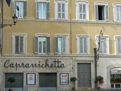 Capranichette - Beautiful script design