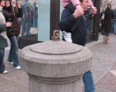 pda trafalgar sculpture