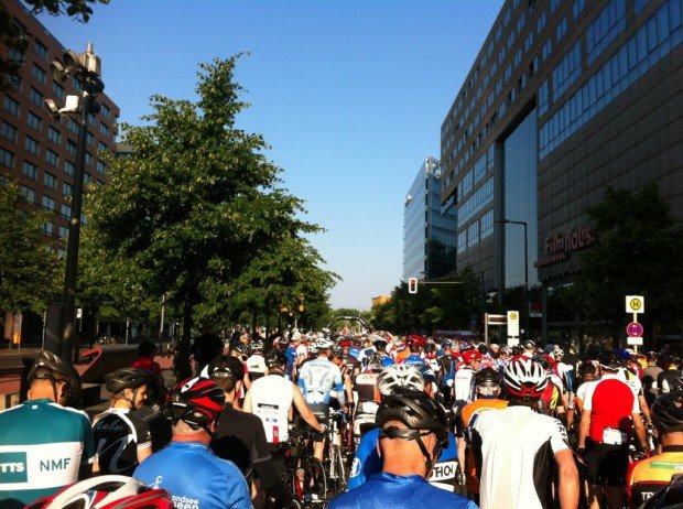 Starting in a minute #velothon